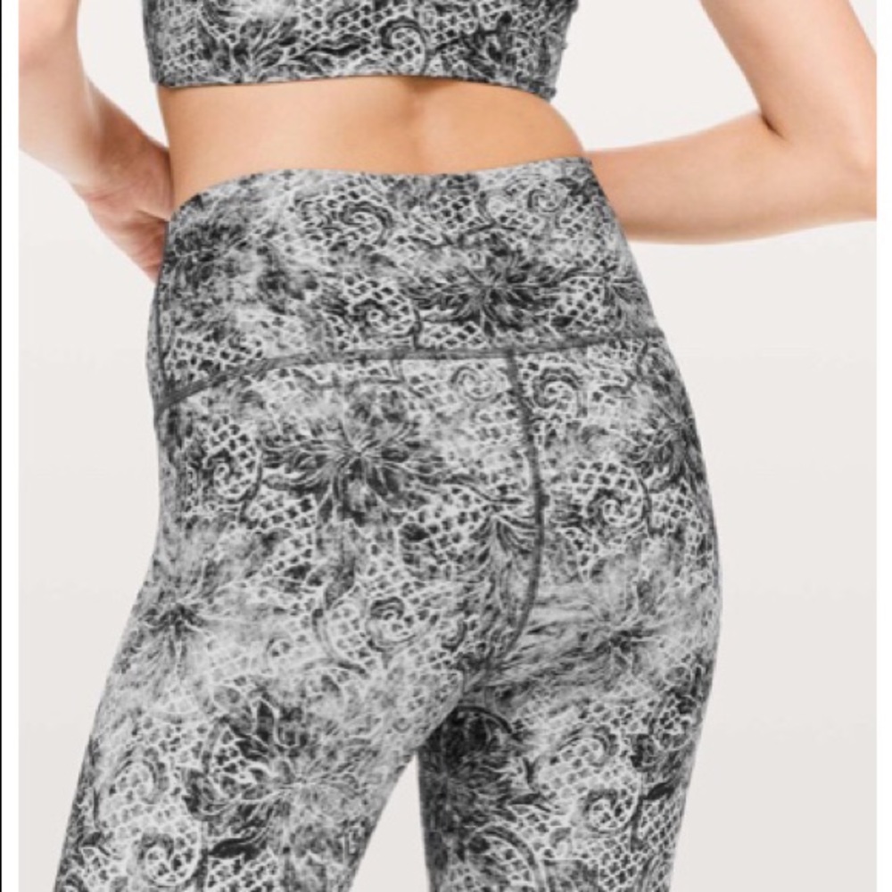 NWT Lululemon Wunder Under (High Rise)